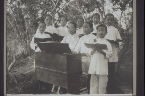 1928年浪口虔貞學校風琴課 Harmonium lessons at the Longheu School, 1928