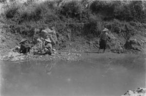 採陶土（三）